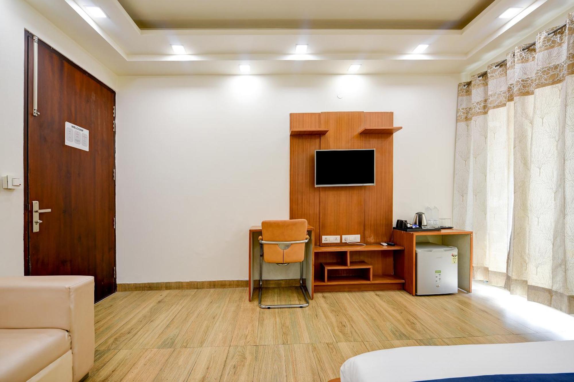 Hotel Leaf 9 Boutique, Near Golf Course Road And Galleria Market Gurgaon Exterior foto