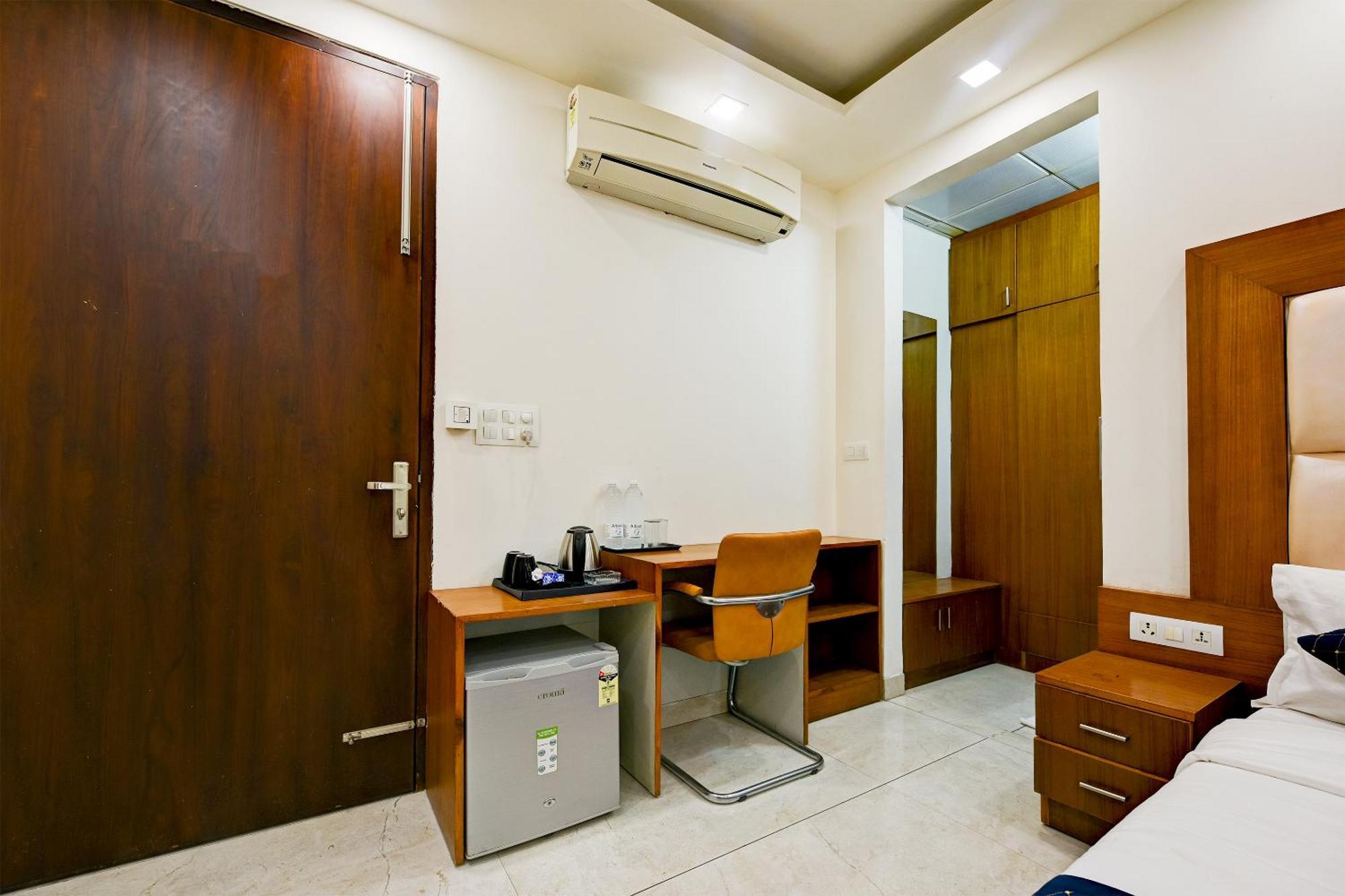 Hotel Leaf 9 Boutique, Near Golf Course Road And Galleria Market Gurgaon Exterior foto