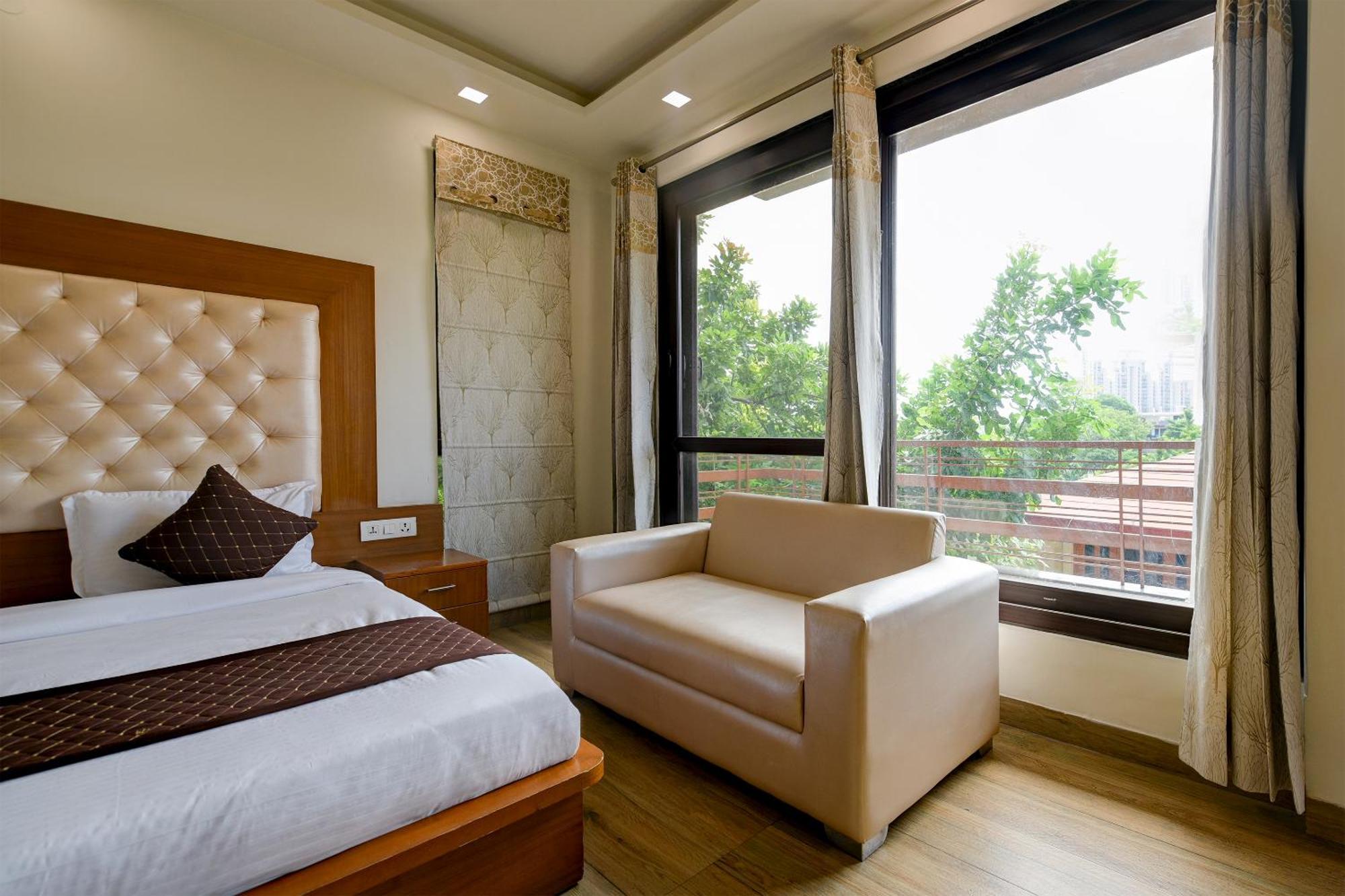 Hotel Leaf 9 Boutique, Near Golf Course Road And Galleria Market Gurgaon Exterior foto
